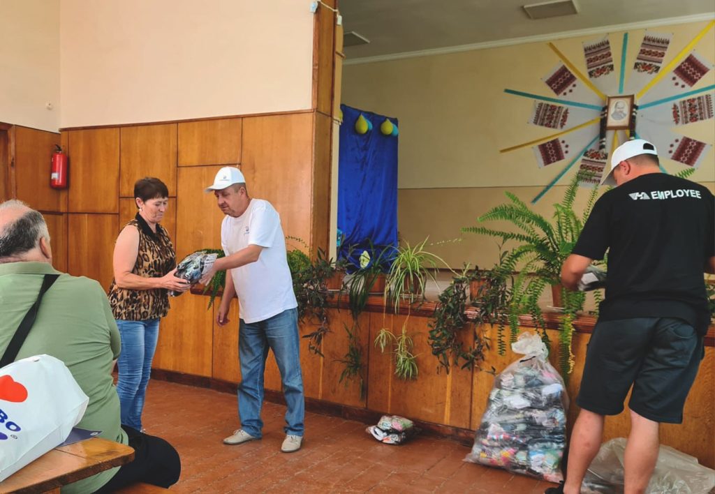 Donated gifts to the poor family of Kostinti Village in Storozhynets, Chernivtsi.